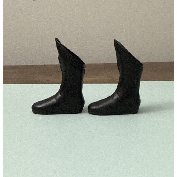 Vintage 1966 Ideal Authentic Captain Action Black Boots Excellent - Picture 2 of 3